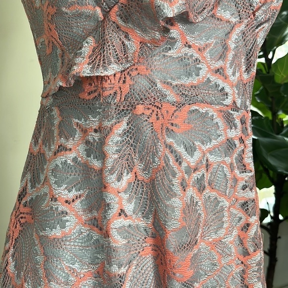 LULUS Ruffle Detail Lace Midi Dress NWT Size Small - Picture 8 of 16